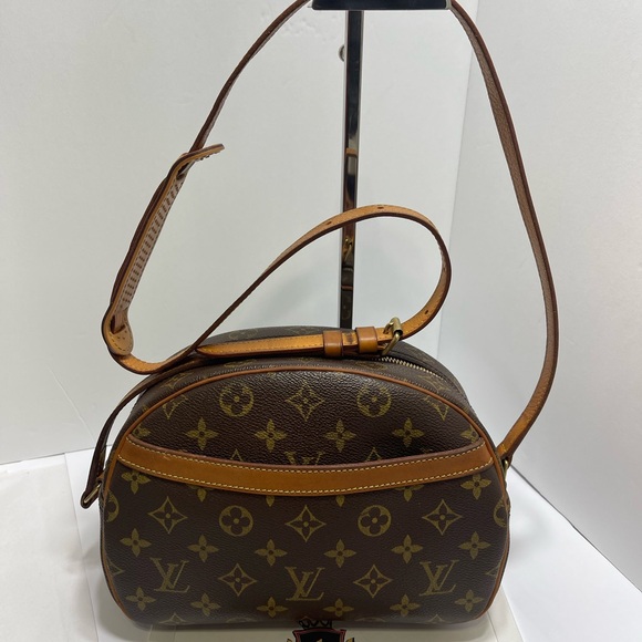 Louis Vuitton Blois in Monogram, with dust bag. - Picture 3 of 16